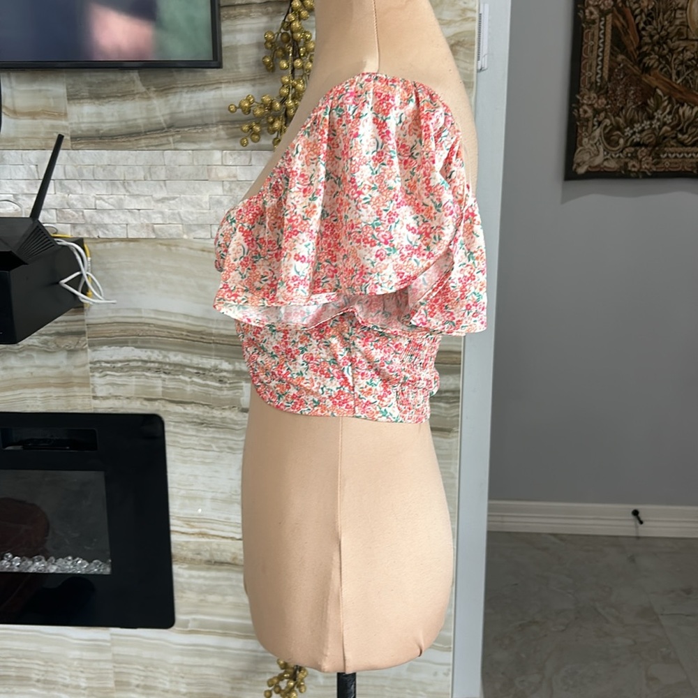 Zara Cinched‎ Floral Crop Top. Size S( 256) - Picture 4 of 10